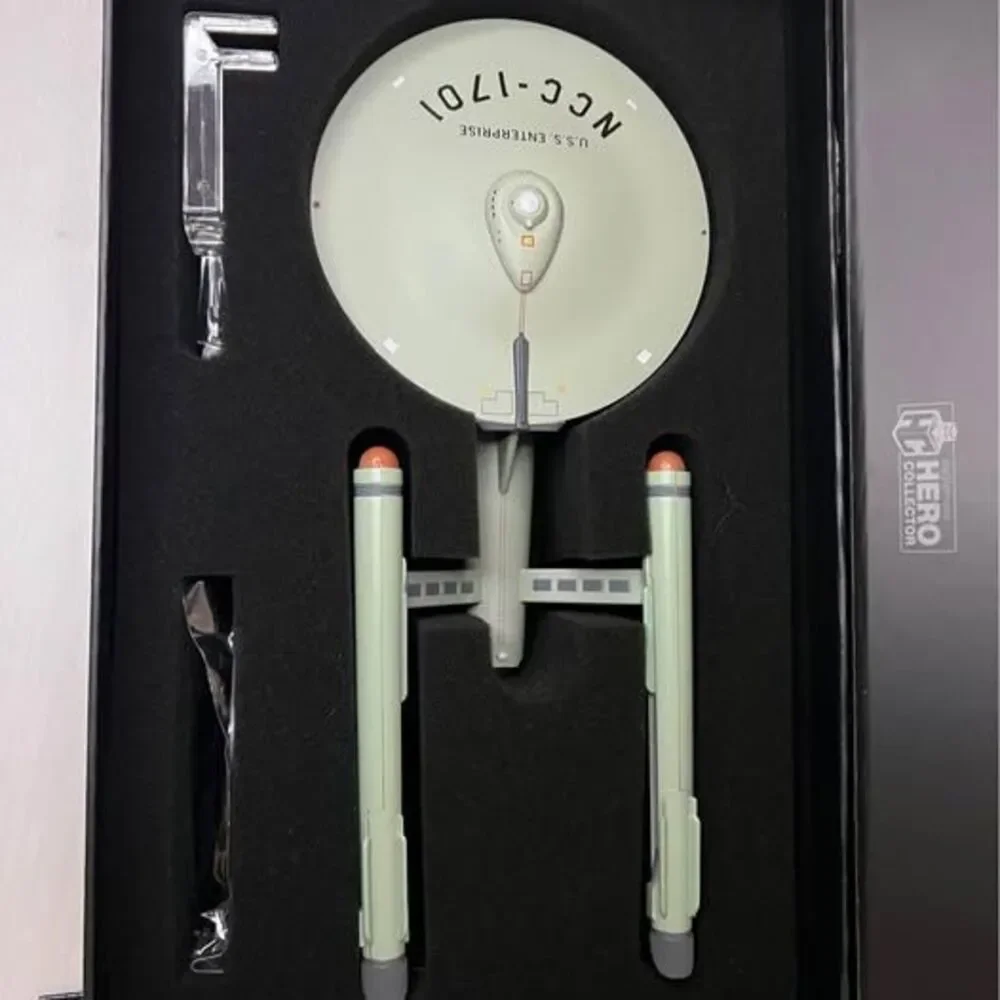 Hero Collector Eaglemoss U.S.S. Enterprise NCC-1701 XL Collector's Edition